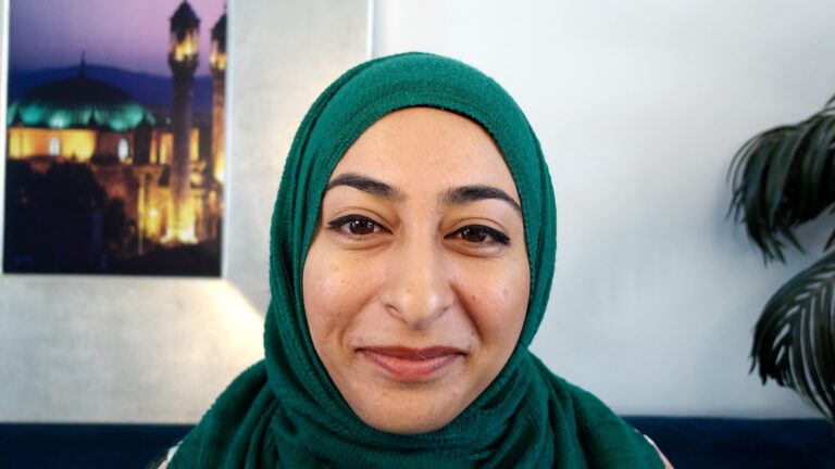 Muna Hassaini headshot